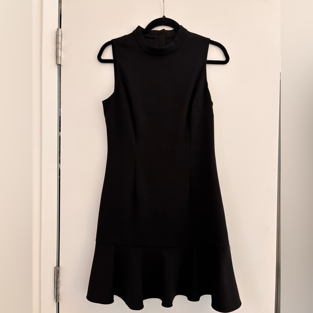 Elegant Black Sleeveless Dress